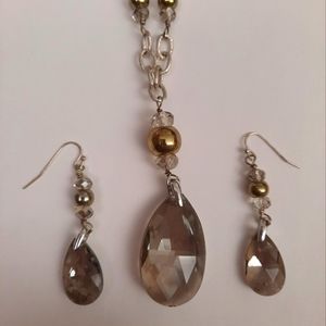 White House Black Market necklace and drop earring set